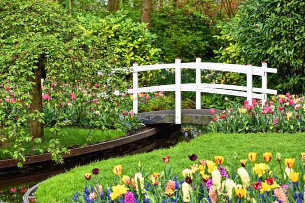wooden_bridge_3344449_1920.jpg